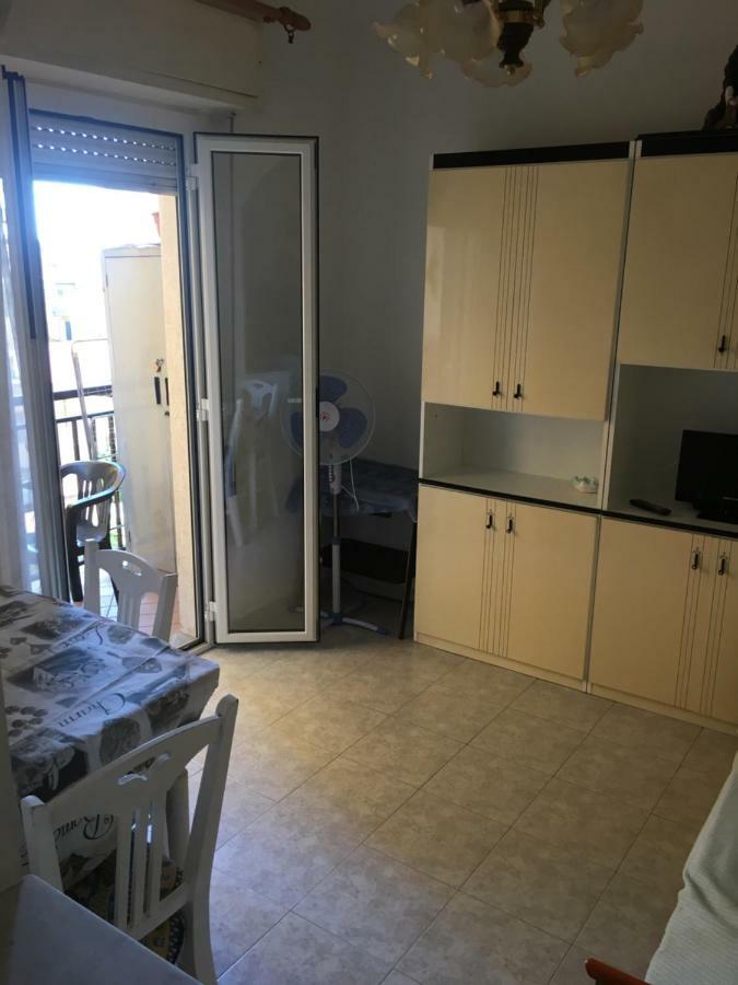 Appartamento Casa Tiziana 3 Camere, Sala, Cucina, Terrazzo Ventimiglia Bagian luar foto