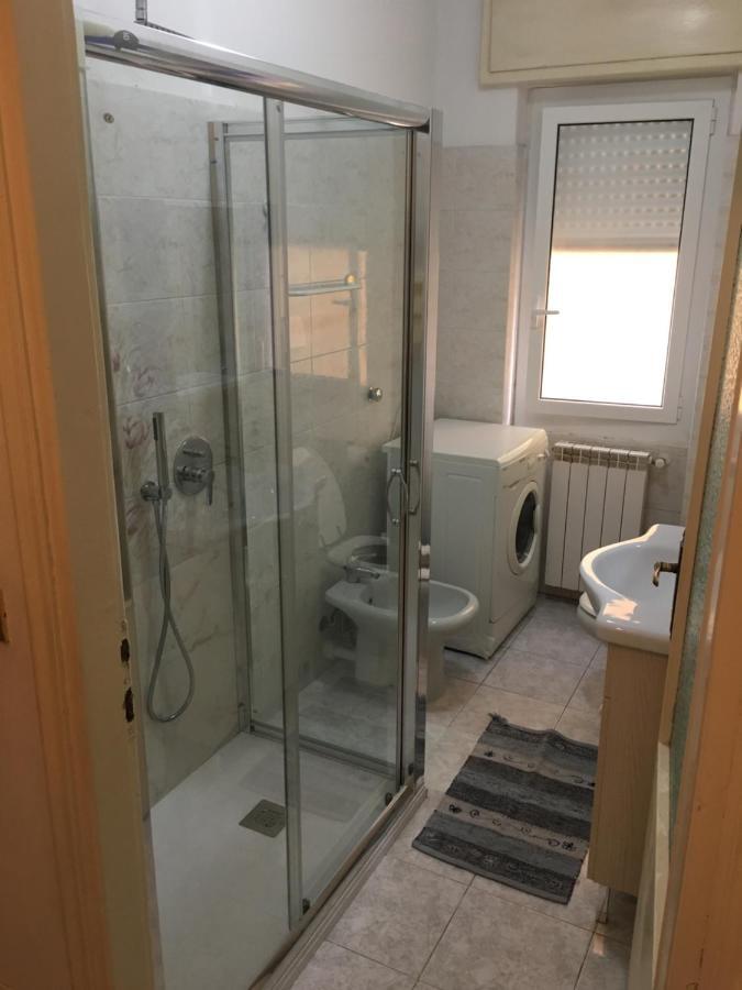 Appartamento Casa Tiziana 3 Camere, Sala, Cucina, Terrazzo Ventimiglia Bagian luar foto