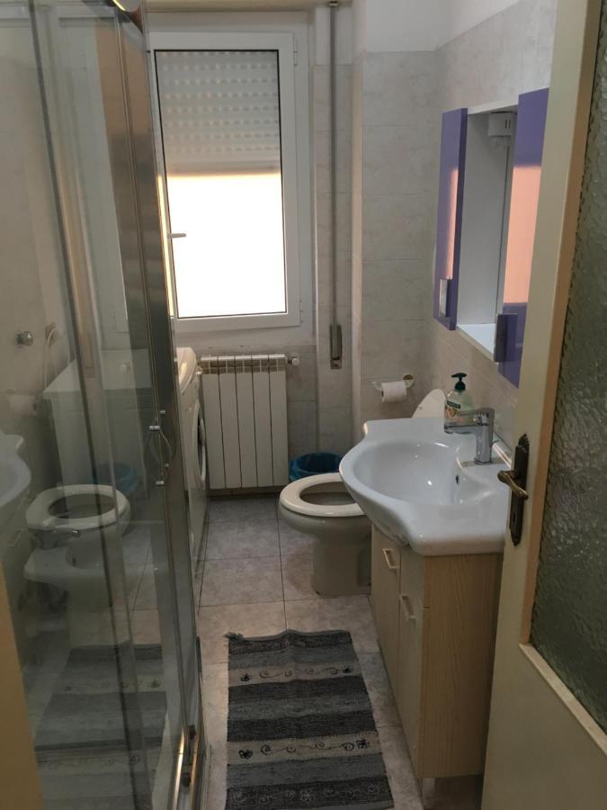 Appartamento Casa Tiziana 3 Camere, Sala, Cucina, Terrazzo Ventimiglia Bagian luar foto